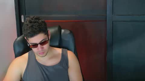 Snapshot of camara110 chatting on 09/17/25, 07:48 camara110 online show from 09/17/25, 07:48
