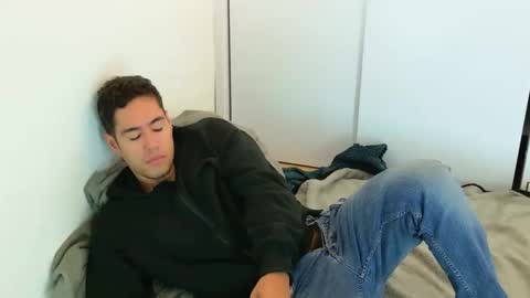 camara110 online show from 10/27/25, 06:45