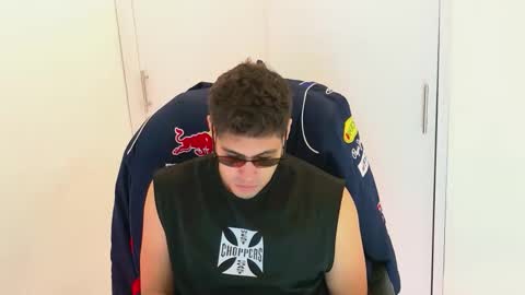 camara110 online show from 12/04/25, 02:21