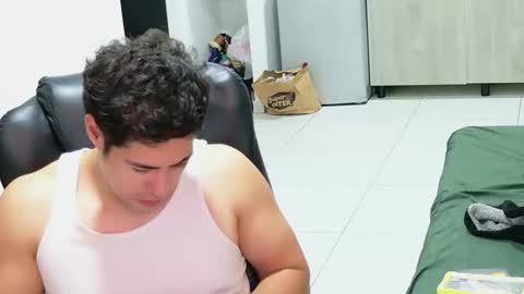 camara110 online show from 04/21/26, 01:42