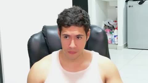 camara110 online show from 05/27/26, 01:57