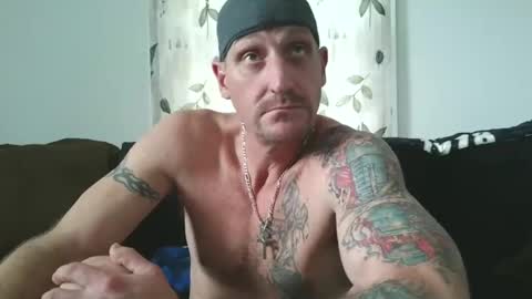 Snapshot of camaro383ci1994 chatting on 01/19/25, 04:36 Chillaxin lets talk online show from 01/19/25, 04:36