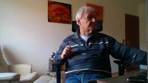 camcologne online show from 02/25/26, 09:19