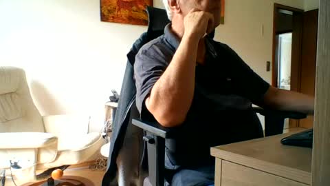 camcologne online show from 06/14/26, 10:28