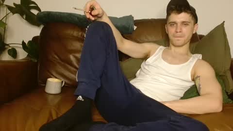 Snapshot of camdoattitude chatting on 02/11/25, 09:14 CamDoAttitude online show from 02/11/25, 09:14