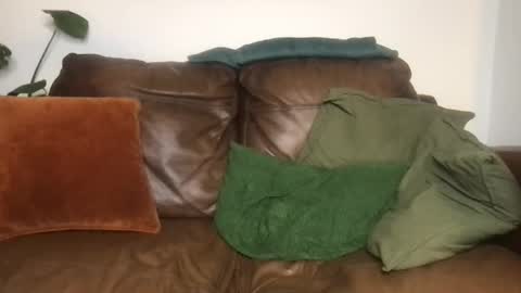 Snapshot of camdoattitude chatting on 12/18/25, 02:56 CamDoAttitude online show from 12/18/25, 02:56