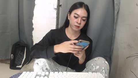 Snapshot of camela_star chatting on 12/23/24, 10:21 camela_star online show from 12/23/24, 10:21