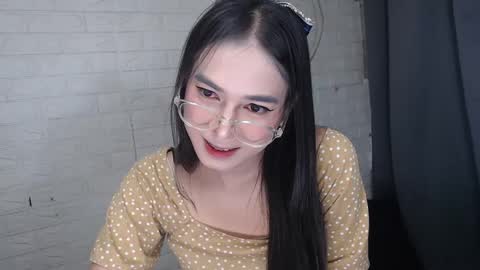 Snapshot of camela_star chatting on 02/02/25, 10:49 camela_star online show from 02/02/25, 10:49