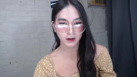 Snapshot of camela_star chatting on 02/03/25, 06:28 camela_star online show from 02/03/25, 06:28