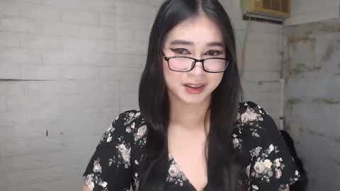 Snapshot of camela_star chatting on 09/25/25, 05:05 camela_star online show from 09/25/25, 05:05