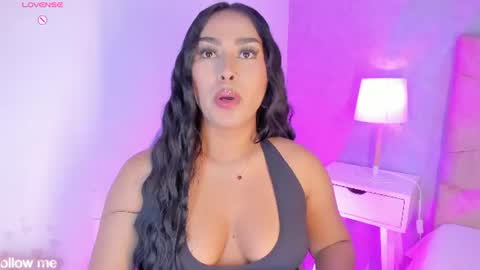 Snapshot of cameliaa_smiith chatting on 06/23/26, 04:54 Camelia Smith online show from 06/23/26, 04:54