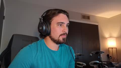 Snapshot of cameron_camming chatting on 09/24/25, 04:43 Cameron online show from 09/24/25, 04:43