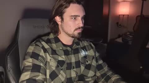 Snapshot of cameron_camming chatting on 11/02/25, 12:02 Cameron online show from 11/02/25, 12:02