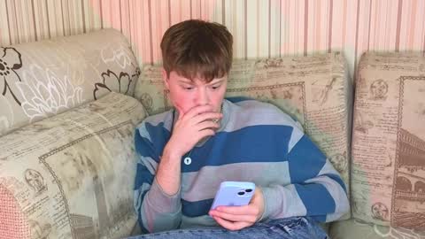 Snapshot of cameron_crowly chatting on 01/28/25, 02:31 Cameron online show from 01/28/25, 02:31