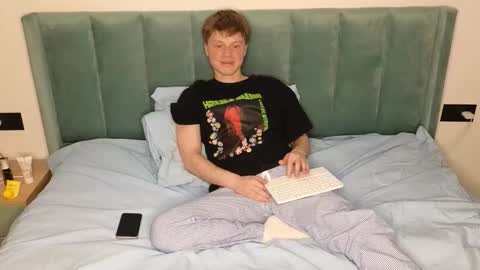 Cameron online show from 02/02/26, 04:06