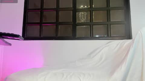  Cameron Cutee  online show from 10/04/25, 11:30