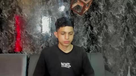 CAMERON online show from 05/01/26, 03:33