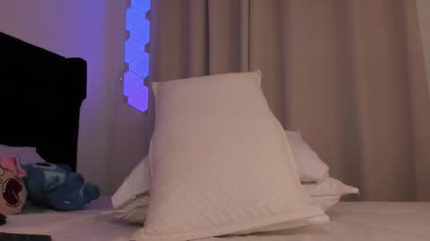 Cameron online show from 11/14/25, 02:10