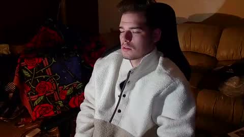 Snapshot of camerondt chatting on 01/13/25, 01:02 camerondt online show from 01/13/25, 01:02