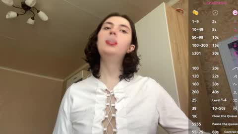 Snapshot of camgirl_xx chatting on 05/07/26, 09:58 Marta online show from 05/07/26, 09:58
