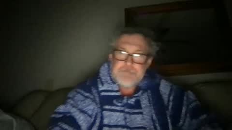 Snapshot of camhardwood chatting on 02/23/25, 10:06 Cam Hardwood online show from 02/23/25, 10:06