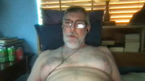 Snapshot of camhardwood chatting on 09/20/25, 04:41 Cam Hardwood online show from 09/20/25, 04:41