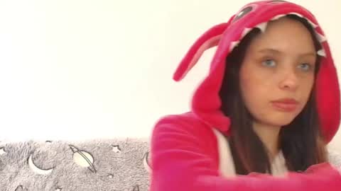 Snapshot of cami_casti777 chatting on 12/13/24, 08:26 trini-1000 online show from 12/13/24, 08:26