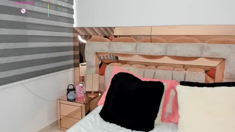 camii  online show from 12/21/25, 09:33