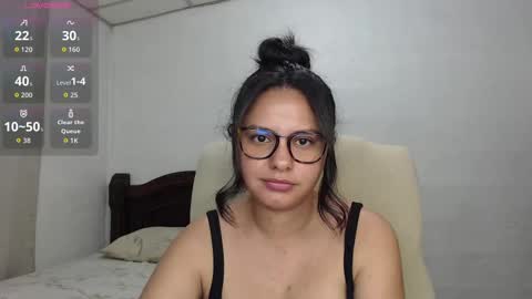 Snapshot of cami_valbuena chatting on 09/29/25, 09:41 Camila Valbuena online show from 09/29/25, 09:41