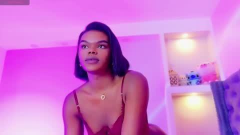 Snapshot of camiestrada chatting on 10/24/25, 01:29 camiestrada online show from 10/24/25, 01:29