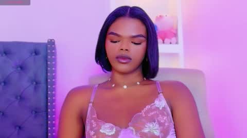 Snapshot of camiestrada chatting on 10/31/25, 08:32 camiestrada online show from 10/31/25, 08:32