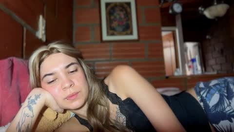 camii19y online show from 11/08/25, 02:17