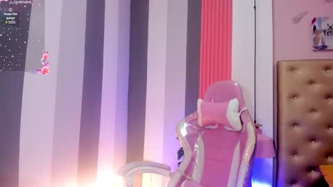 Snapshot of camii_raux chatting on 11/09/25, 03:27 CA M I online show from 11/09/25, 03:27