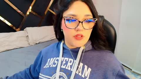 Camila Osorio online show from 04/15/26, 07:54