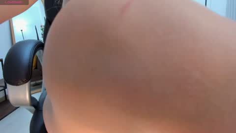 Snapshot of camiilaa1 chatting on 01/09/25, 05:13 Camila online show from 01/09/25, 05:13