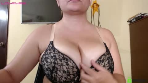 Camila  online show from 02/12/25, 04:11