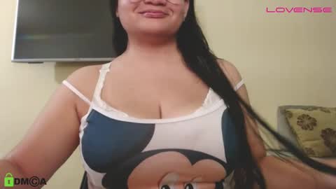 Camila  online show from 10/08/25, 07:55