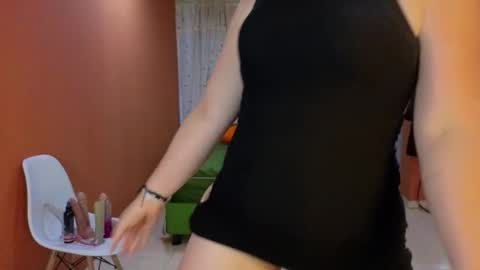 Camil online show from 10/12/25, 10:47