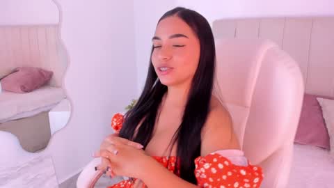 Snapshot of camila_adams chatting on 12/29/24, 05:44 Cami online show from 12/29/24, 05:44