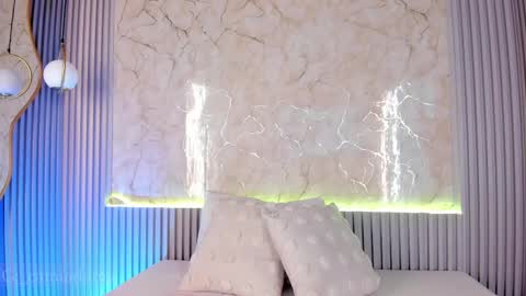 Snapshot of camila_adams chatting on 09/27/25, 10:53 Cami online show from 09/27/25, 10:53