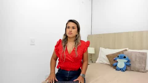 camila Borbon online show from 10/30/25, 11:11