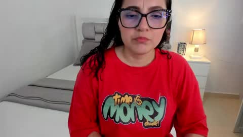 Camila buitrago online show from 04/11/26, 10:47