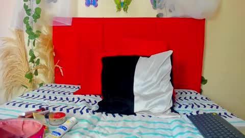 camila_collins7 online show from 10/20/25, 12:16