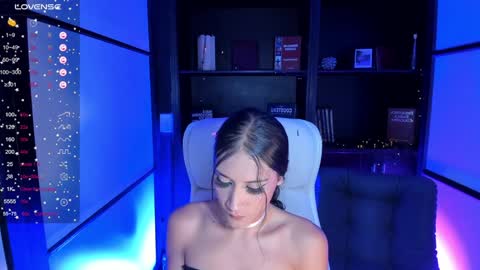 Snapshot of camila_harperr chatting on 01/24/25, 08:34 C A M I L A online show from 01/24/25, 08:34