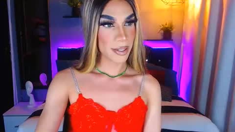 Snapshot of camila_hoottie chatting on 01/26/25, 03:27 Camila online show from 01/26/25, 03:27