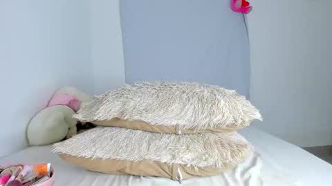 I am Cami  IG. cami moore1 online show from 02/25/26, 08:29