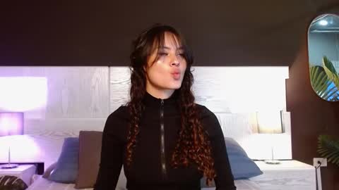 Snapshot of camila_nyx chatting on 10/17/25, 12:08 CAMI 3 online show from 10/17/25, 12:08