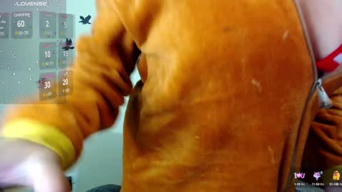 Snapshot of camila_pandora_ch chatting on 01/15/25, 10:17 Cami online show from 01/15/25, 10:17