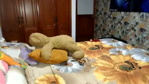 Snapshot of camila_rosess chatting on 06/12/26, 03:38 valentinaEpic way Ive been fucked 1515 online show from 06/12/26, 03:38