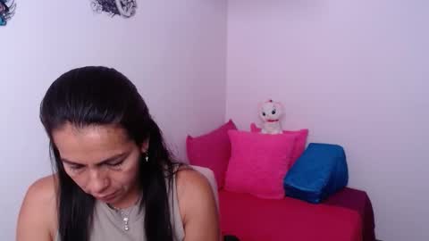 Camila Vargas online show from 03/26/26, 04:01